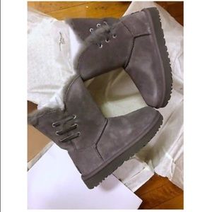 NWT UGG AUSTRALIA CONSTANTINE WOMEN'S BOOTS Charcoal Gray Size: 5